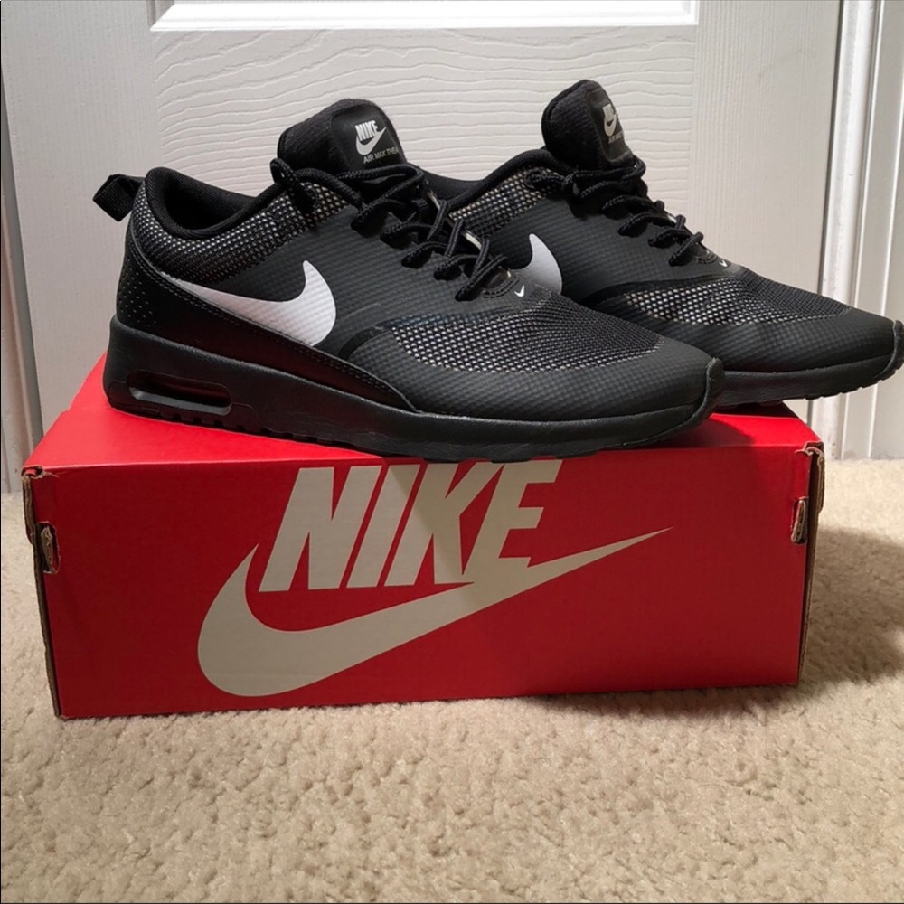 Women’s Nike Air Max Thea